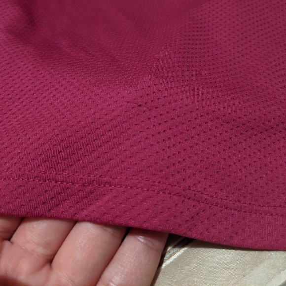 Under Armor Running Top - Picture 8 of 8